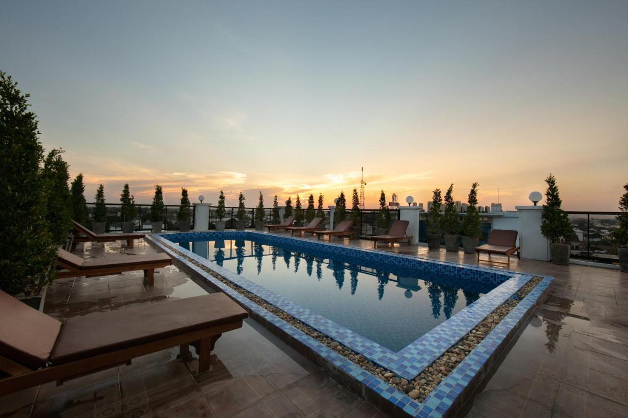 Azalea Parkview Hotel Vientiane Exterior photo